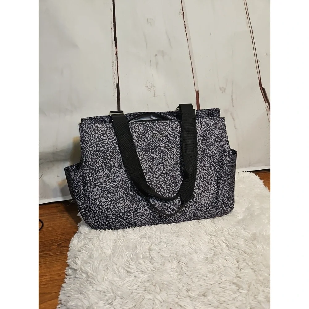 Baggallini Leopard Print Tote Bag RFID Wristlet Purse Travel Organizer‎
